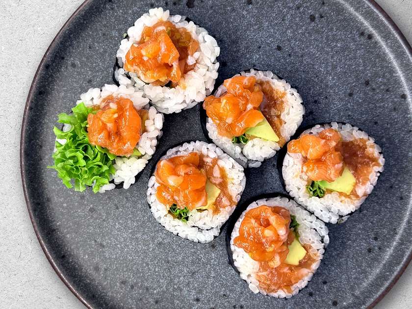 Salmon Tartare 6 pcs.