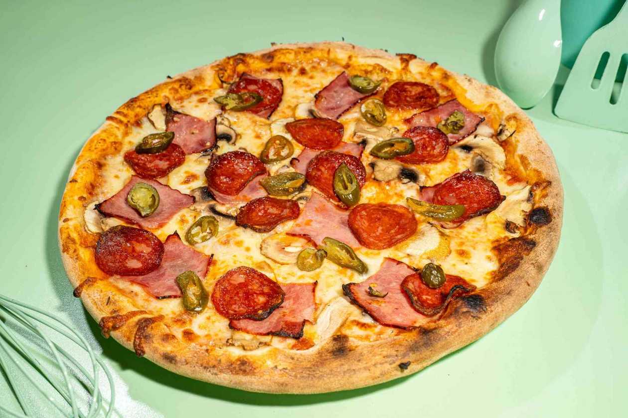 Pizza Caliente Cheese