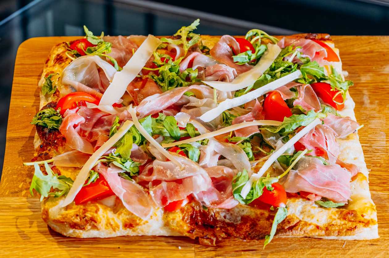 Pizza Crudo Slice