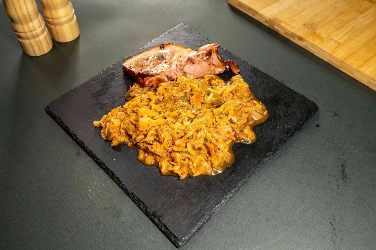 Varza calita cu ciolan la grill