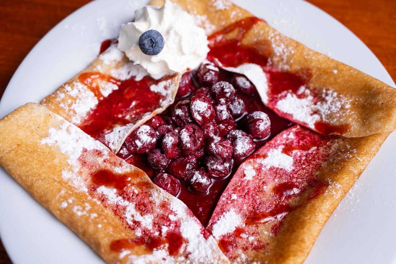 Pancake with Sour Cherries, Vanilla Sauce and Griotka