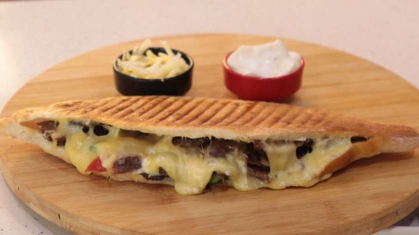 Cheesy Xurgun Leaf Meat Döner