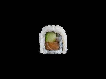Salmon Cucumber Maki - 8pcs