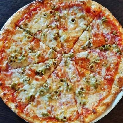 Ham with Olives Pizza