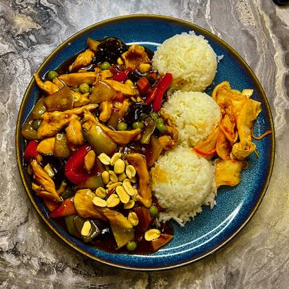 Víkendové menu: Chicken Kung Pao + polievka