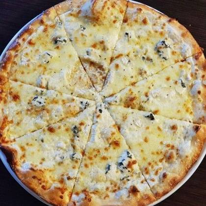 Cream Pizza 4 Types of Cheese