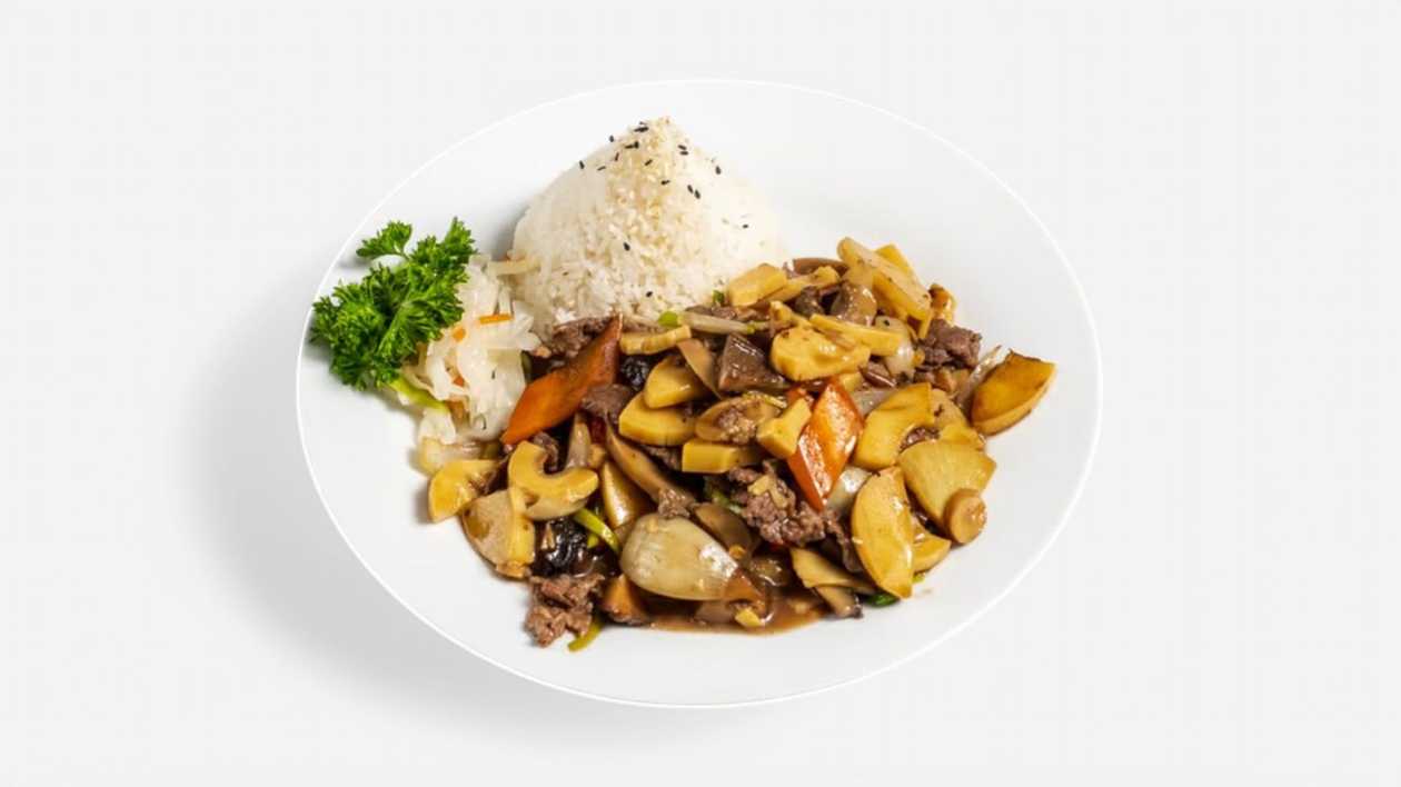 54. Beef in chili sauce