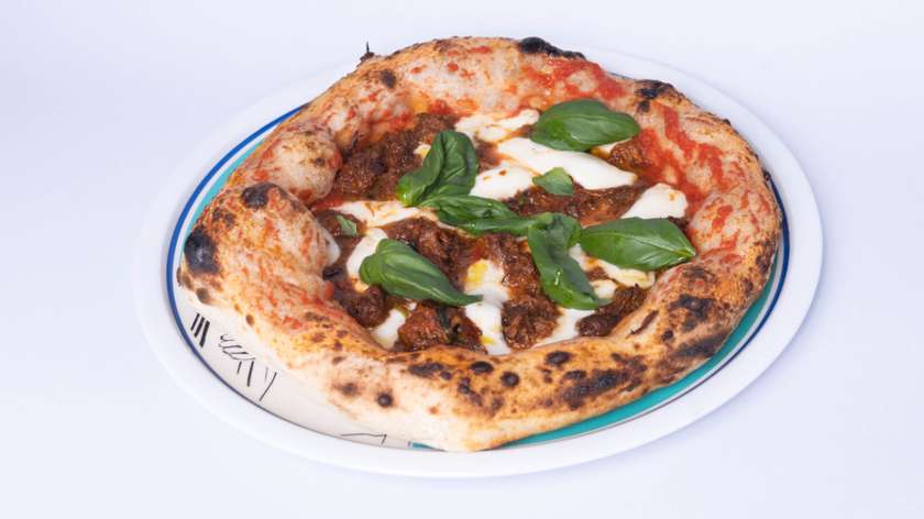 Pizza Ragu napoletana