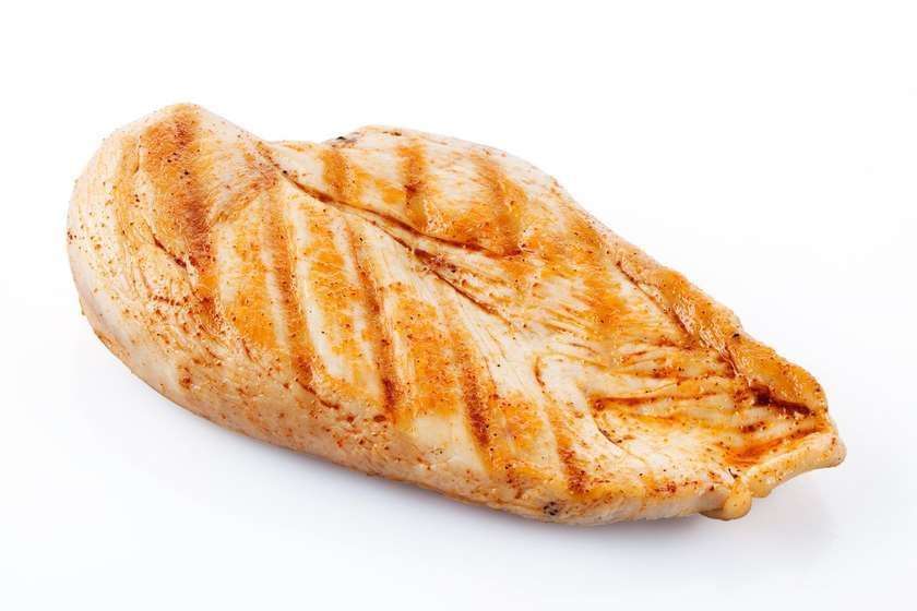 Piept de pui la grătar cu piure si salata de varza