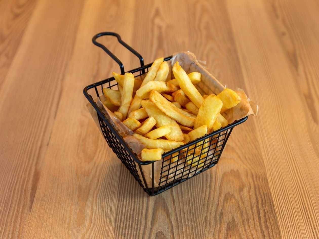 Steak fries, BBQ sauce