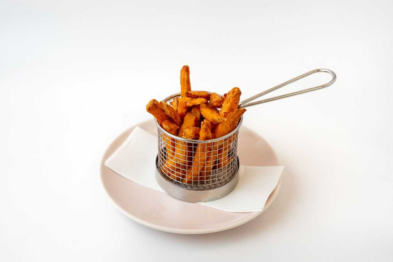 Sweet potato fries with herb aioli