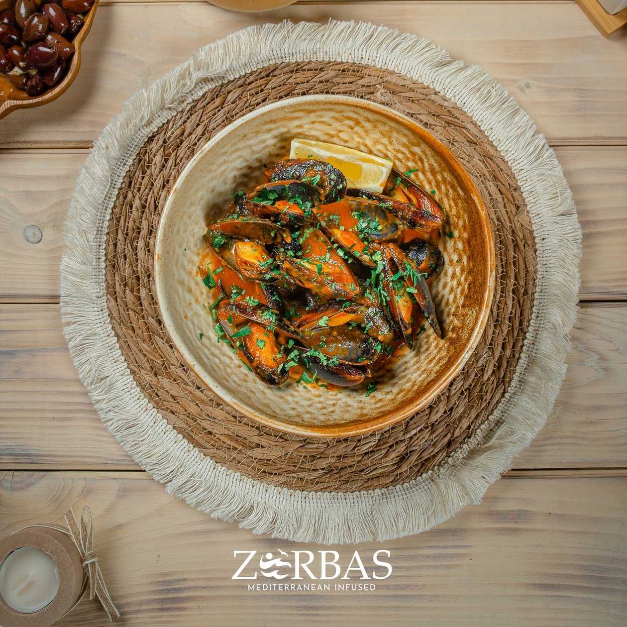 Mussels In Slightly Spicy Tomato Sauce And Pancetta 500 g