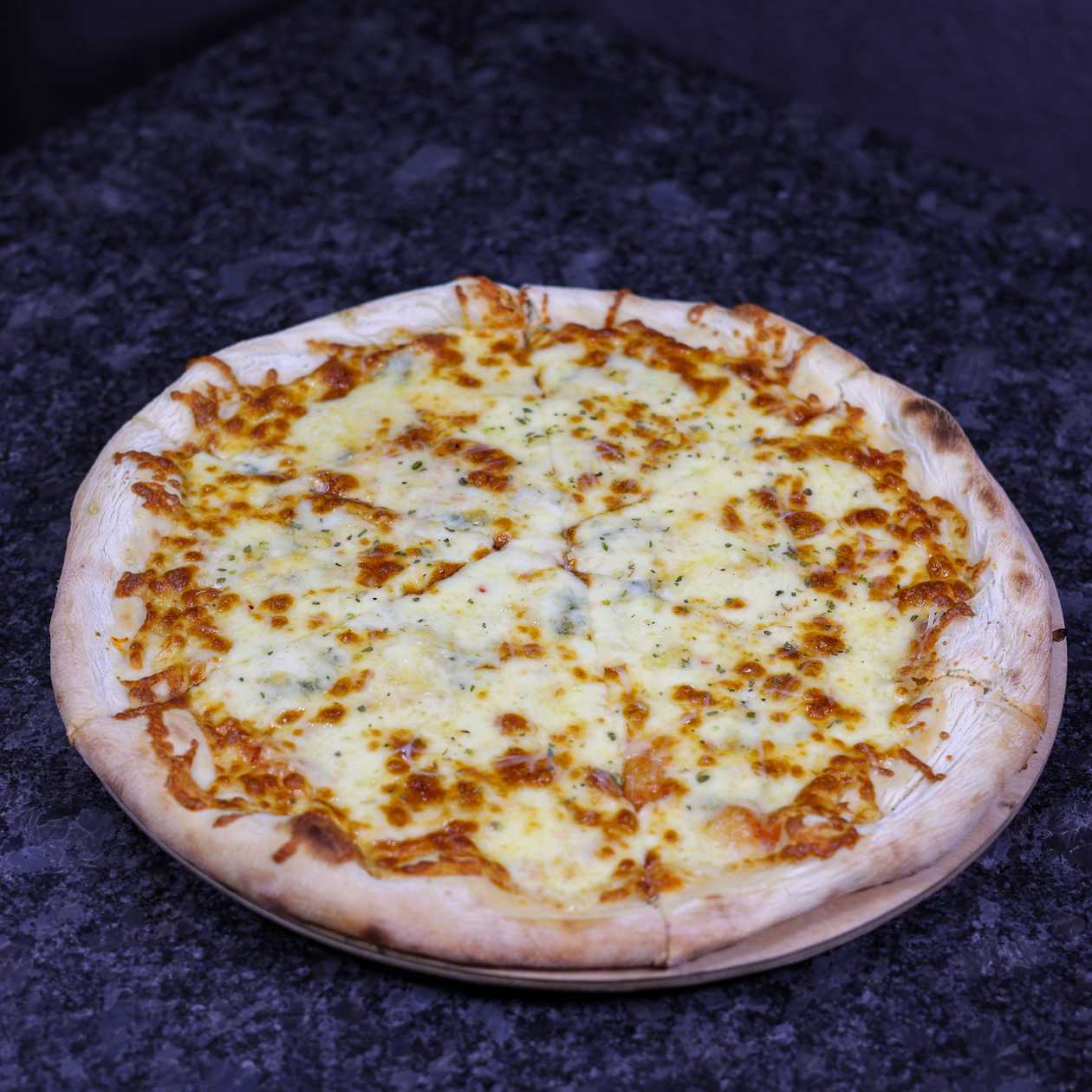 Pizza Four Cheese