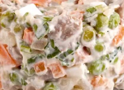 Boeuf Salad with Chicken Breast