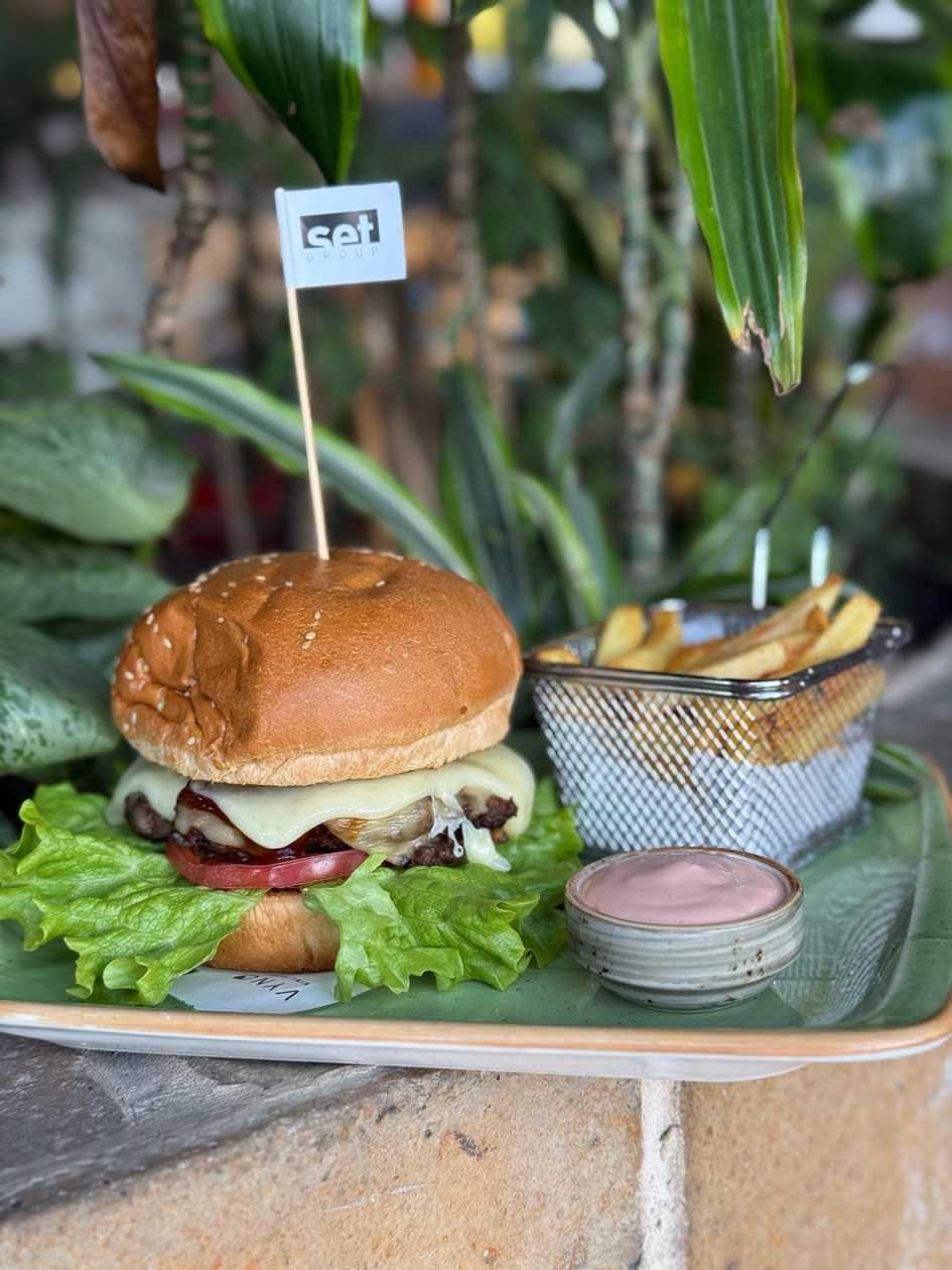 Cheeseburger