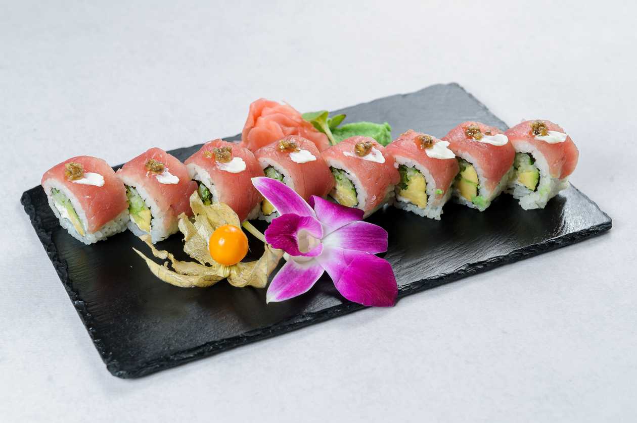 Uramaki Tuna with Truffles