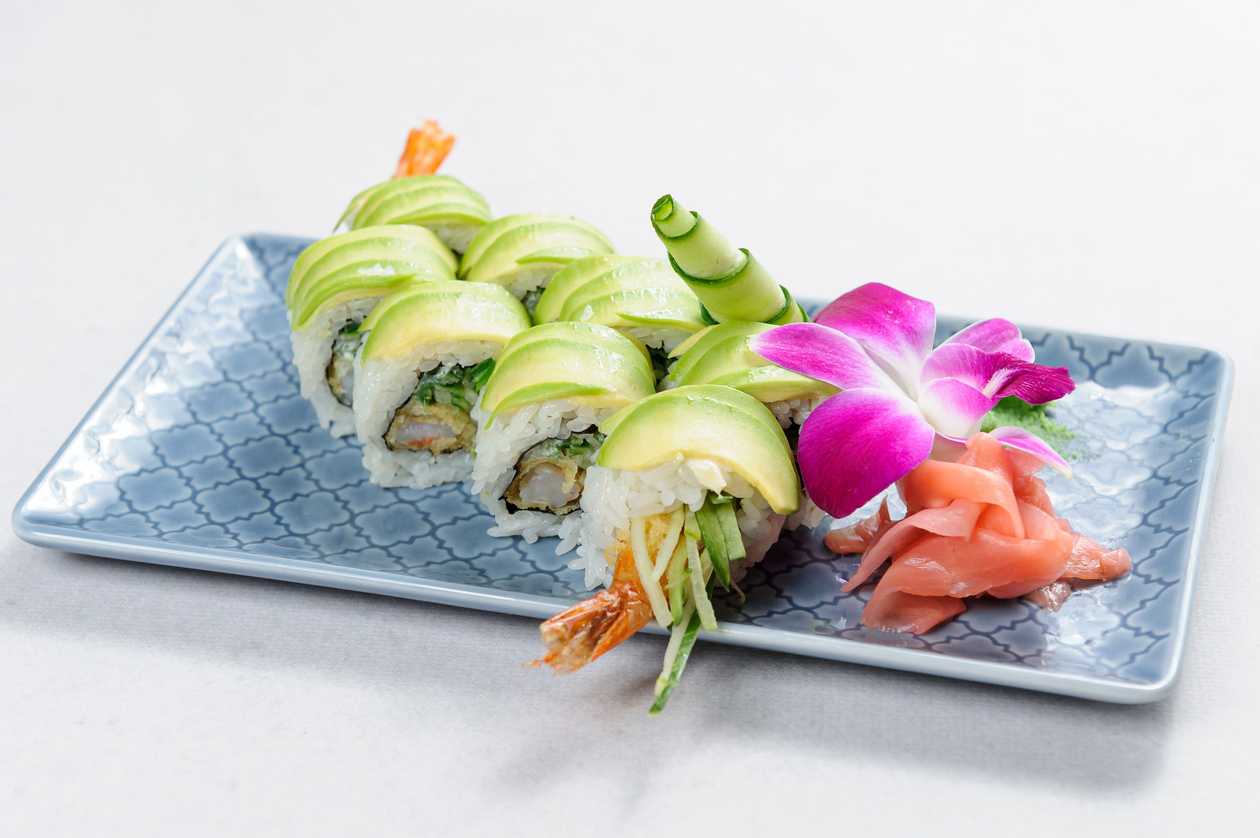 Uramaki Ebi Ten Avocado
