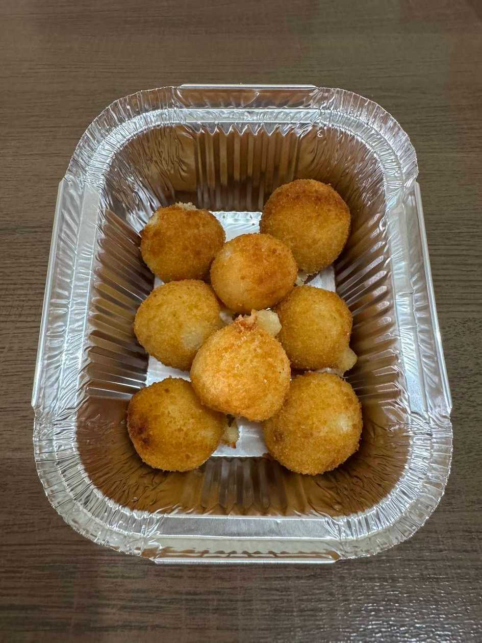 Salgadinhos Bolinha de Queijo