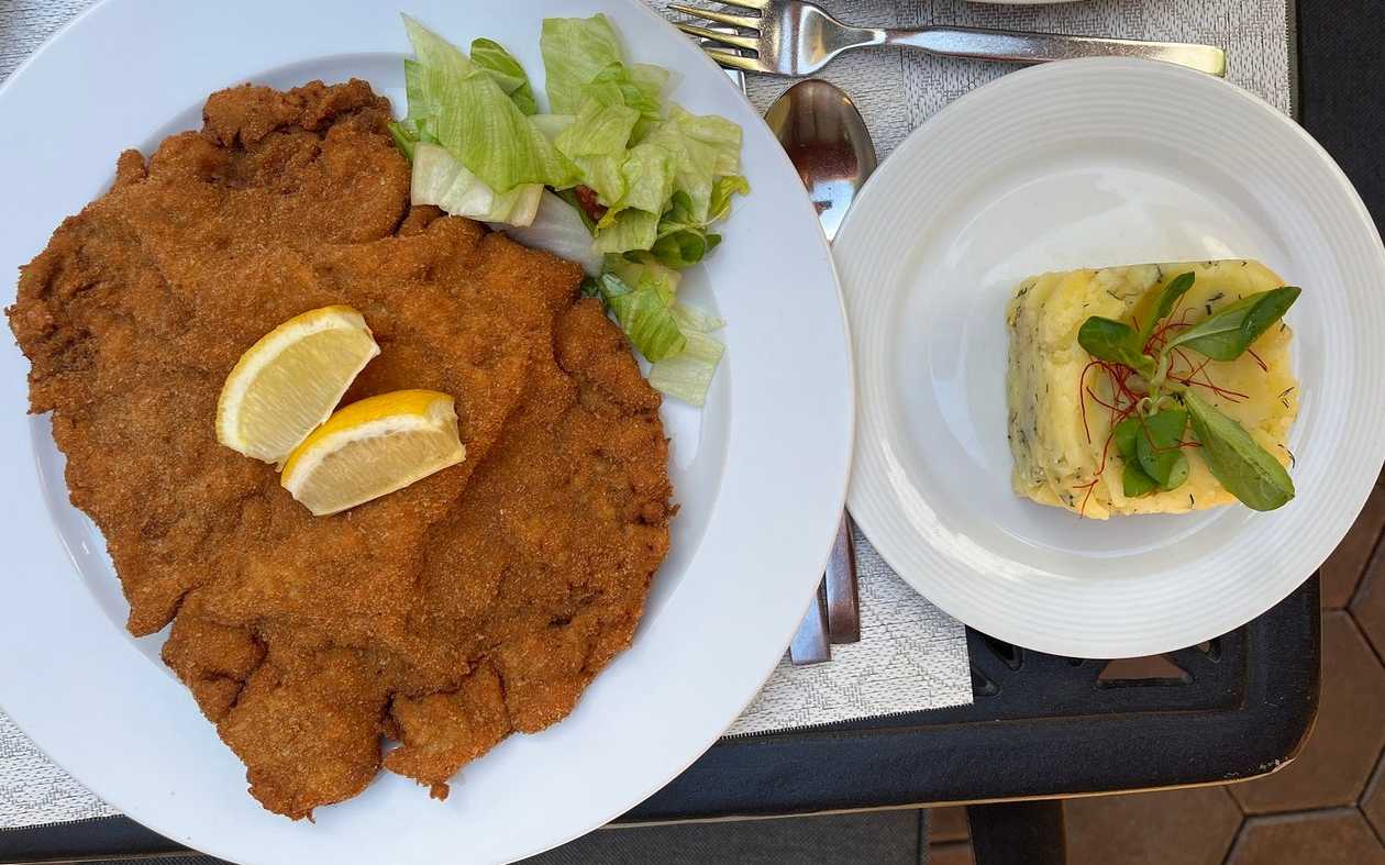 Fried Viennese Veal Schnitzel