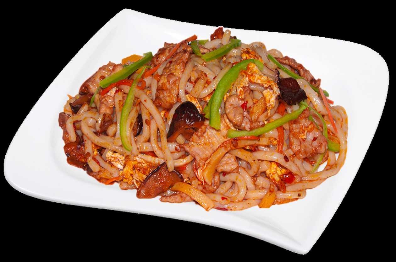 Fried flat noodles with chicken