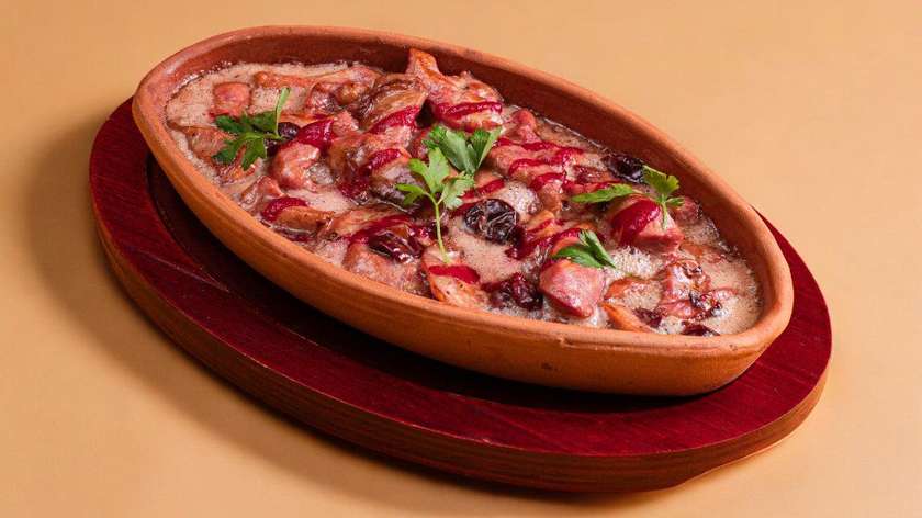 Chicken Fillet in Cherry Sauce