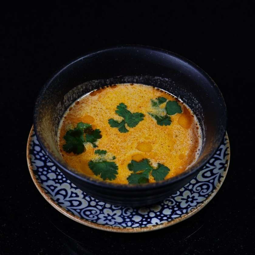 TOM-YAM WHIT CHIKEN