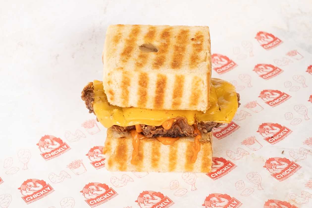 Chicklyβs Classic Sandwich π₯ͺ π§