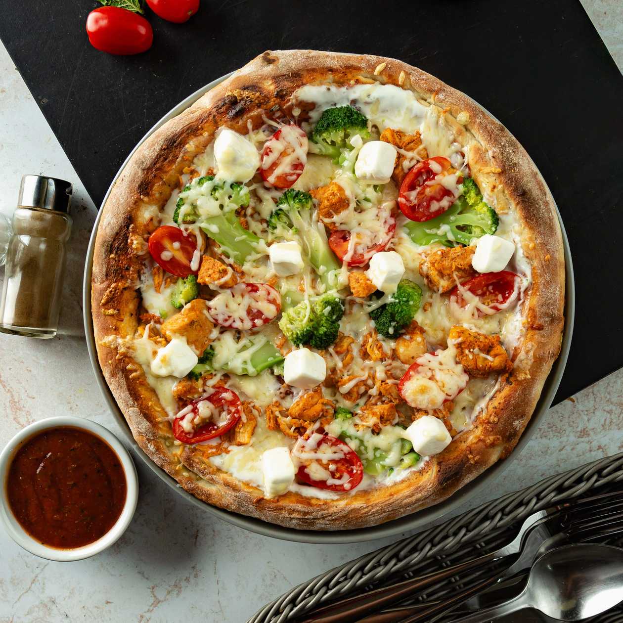 Pizza Rybak w Śmietanie 42cm