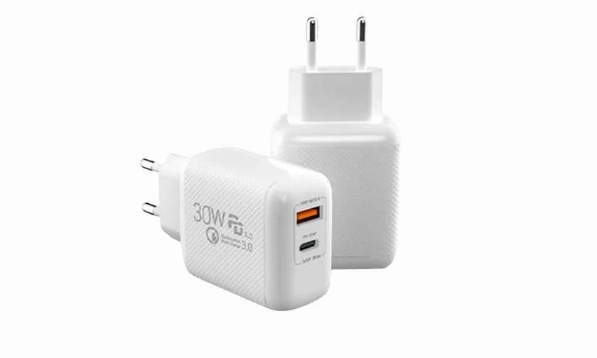USB charger 30W Power Quick Charge 3.0 White