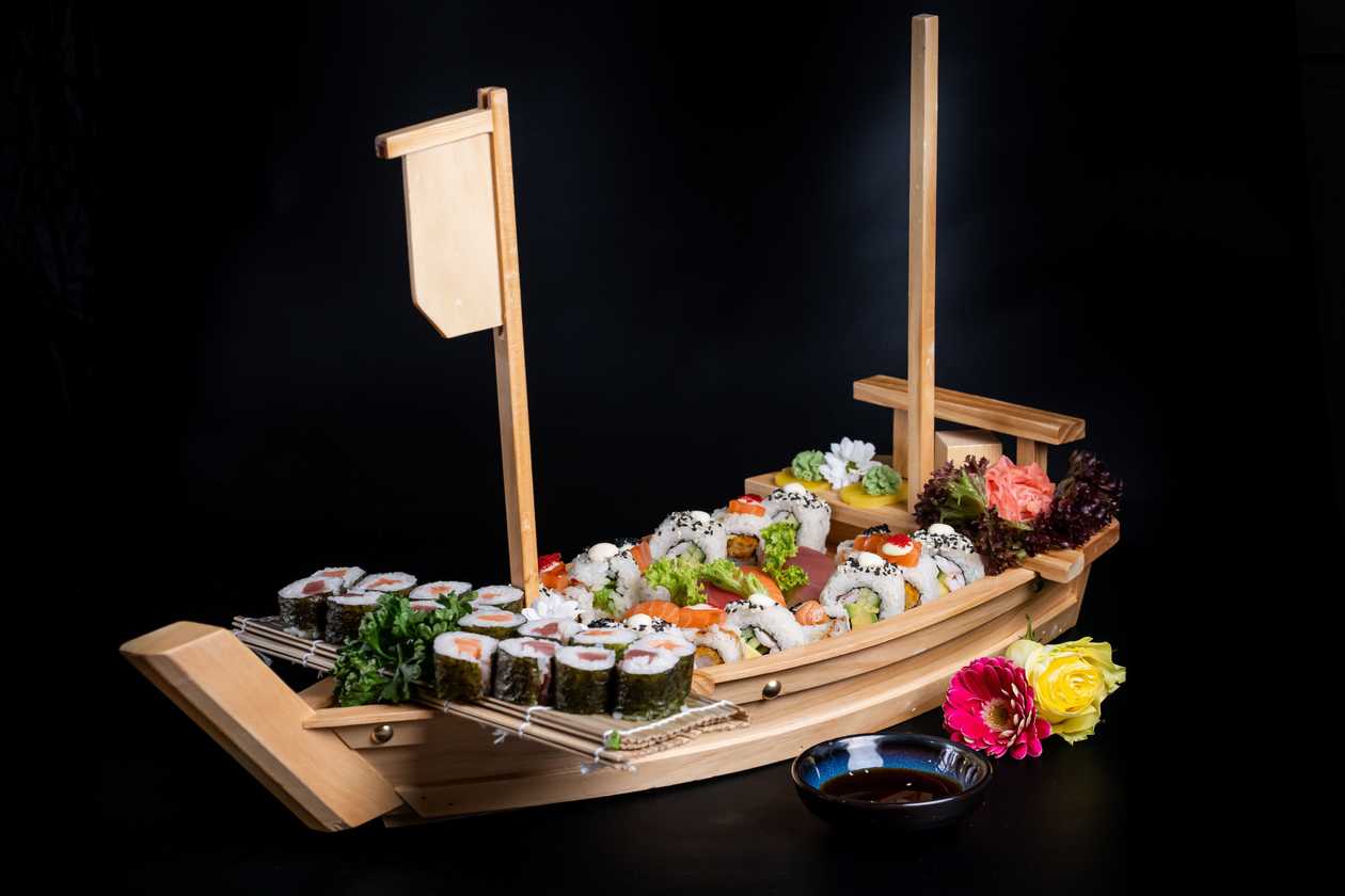 SS9. Sushi Boat