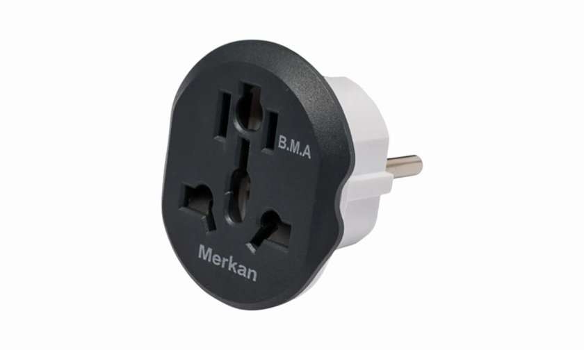 Merkan Travel Adapter 1 pieces