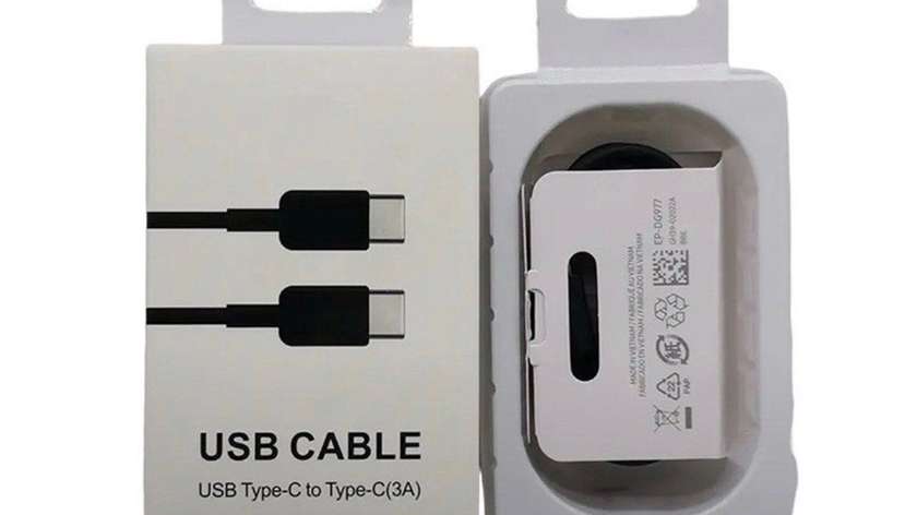 SAMSUNG USB cable black usb-c to usb-c (3A)