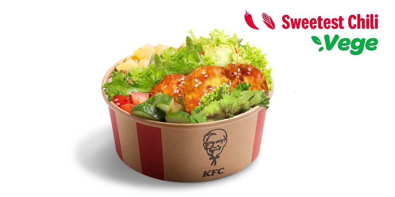 Sweetest Chilli Vege Poke Bowl z halloumi i sałatą