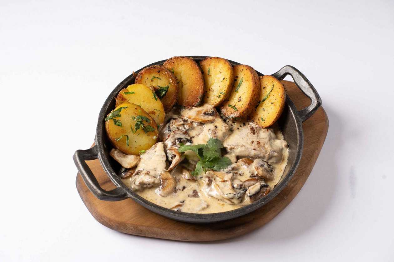 Beef in Sour Cream Sauce