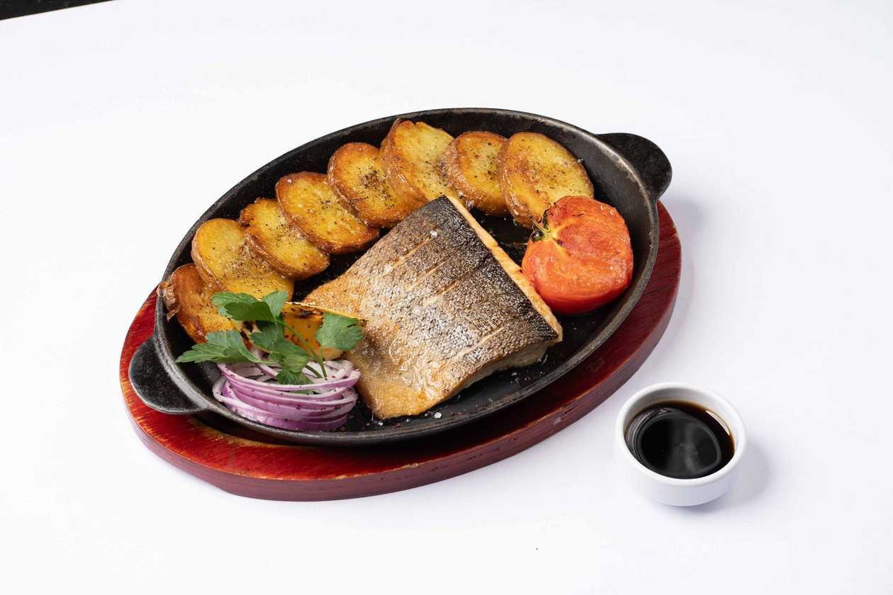 Baku-style trout with potatoes
