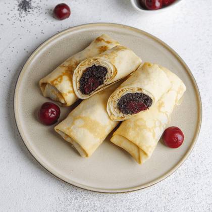❄️Pancakes with poppy seeds and cherries (1 pack/6 pcs.)