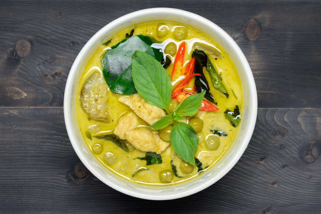 kurczak zielonym curry