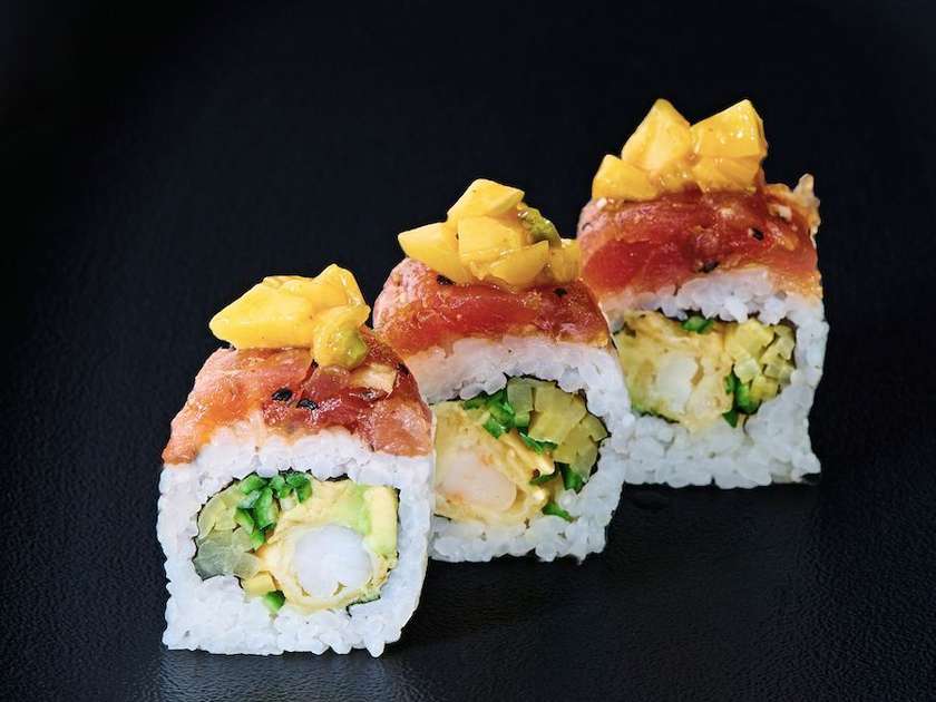 🤩 KOMAGURO ROLL
