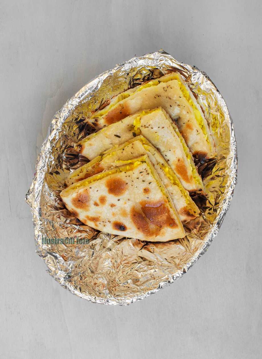 Tandoori Garlic Paratha