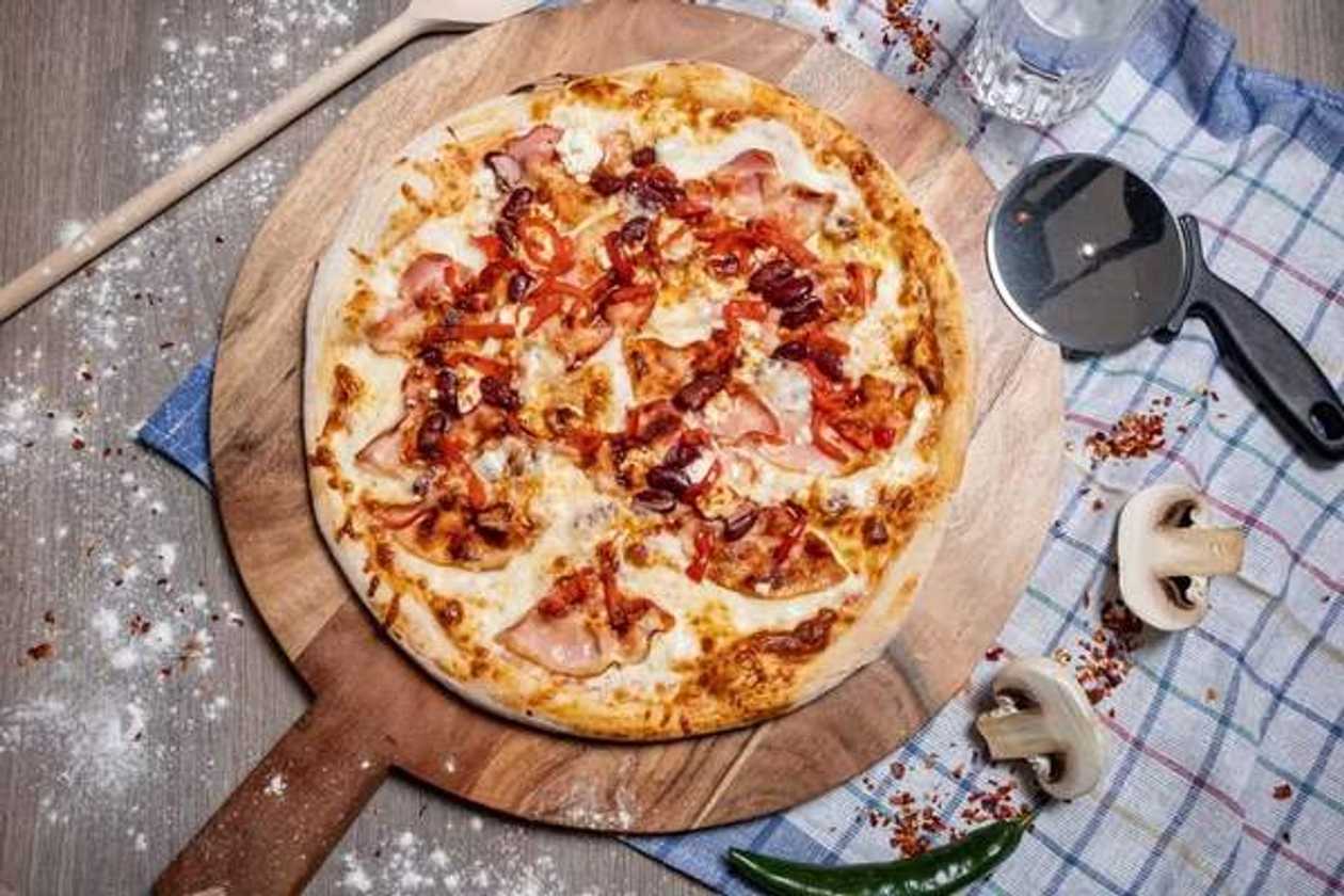 Pizza Ungarese
