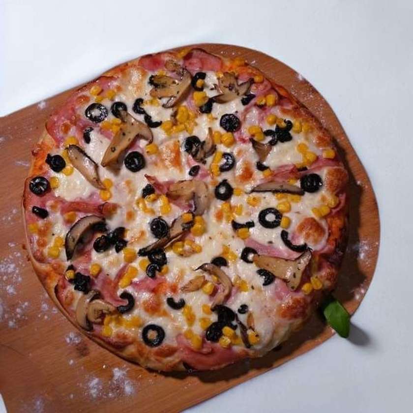 Pizza Capriciosa Family Ø52cm