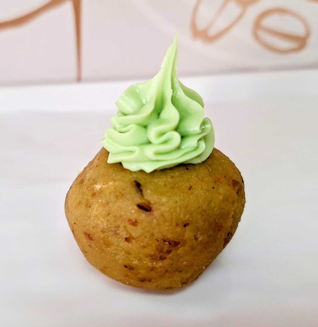 Pistachio Figolla Ball x3