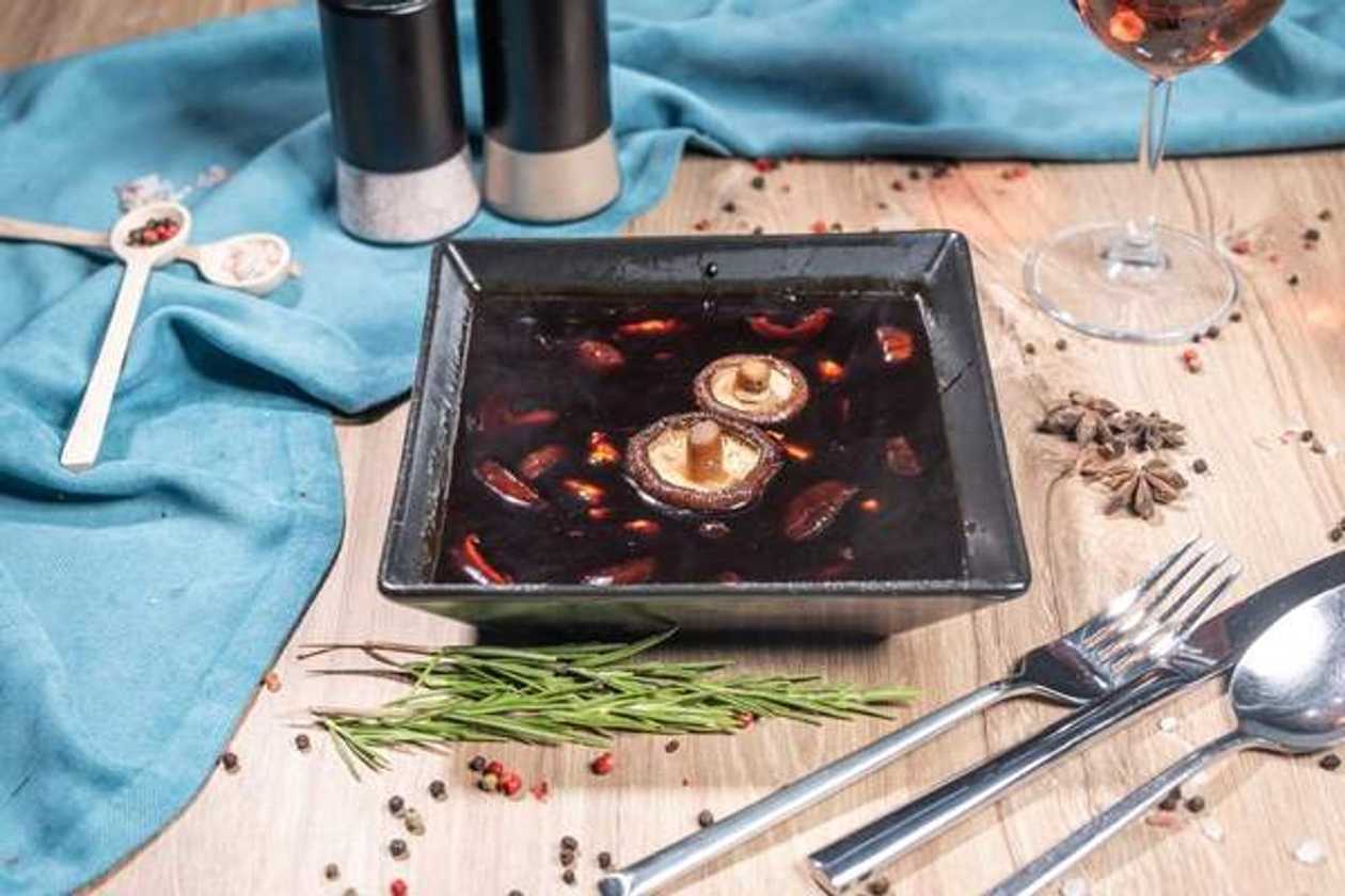 Chicken with Chinese Mushrooms