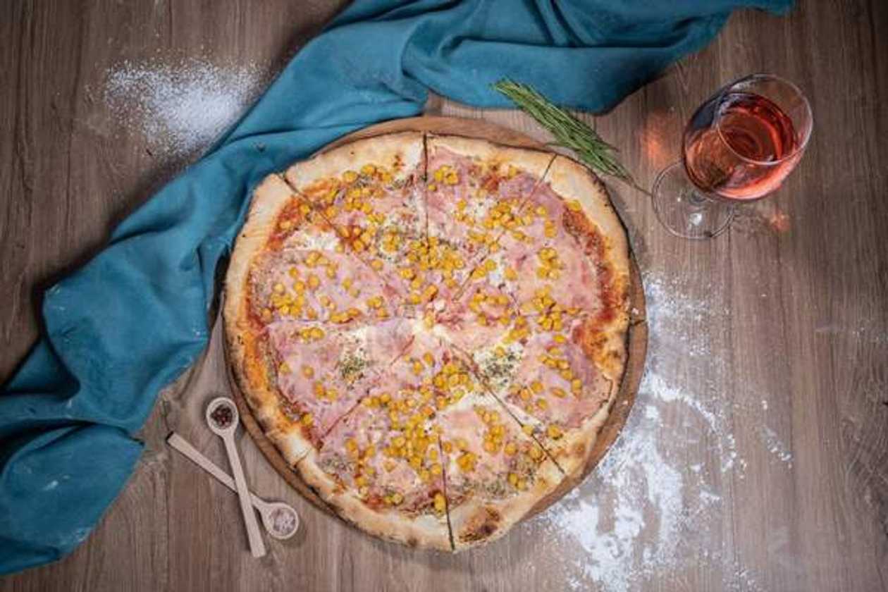 Pizza With Ham And Corn