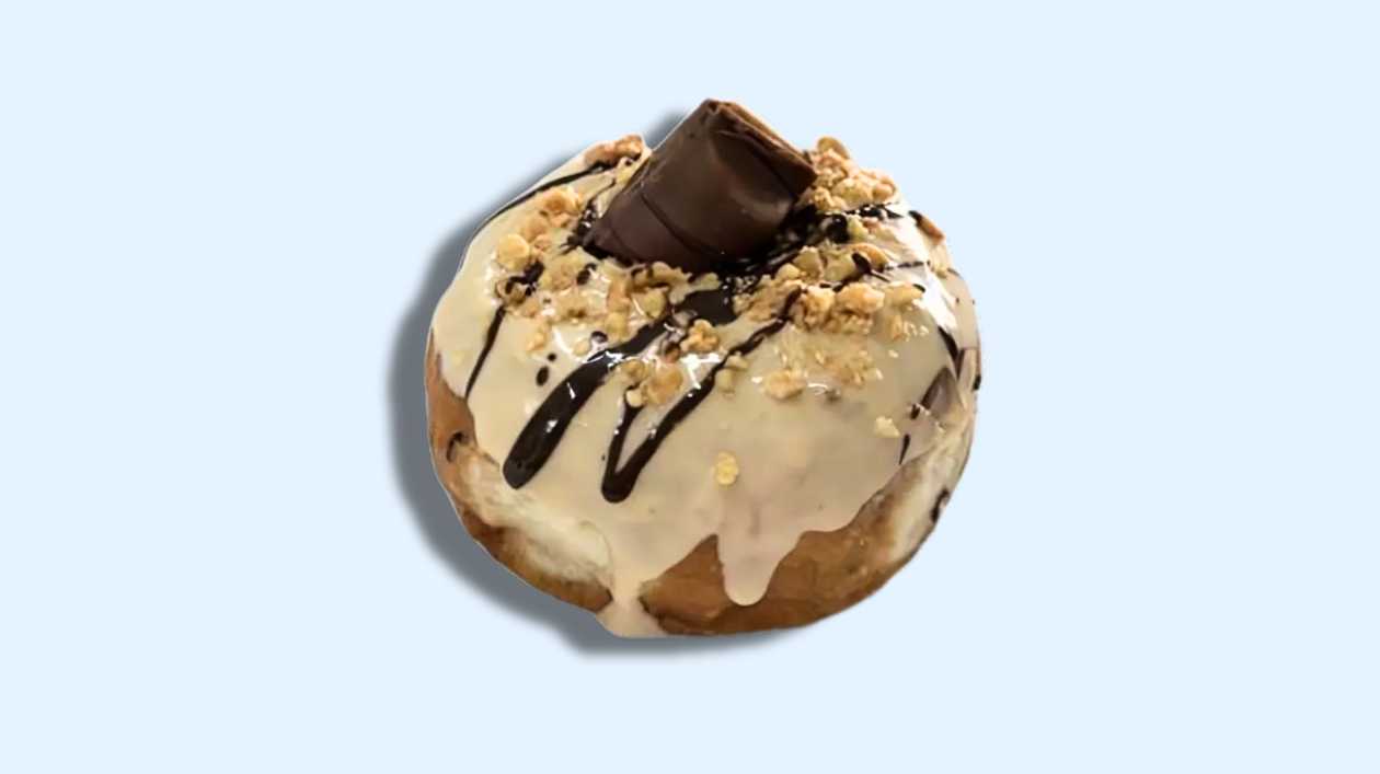 Kinder Bueno Doughnut