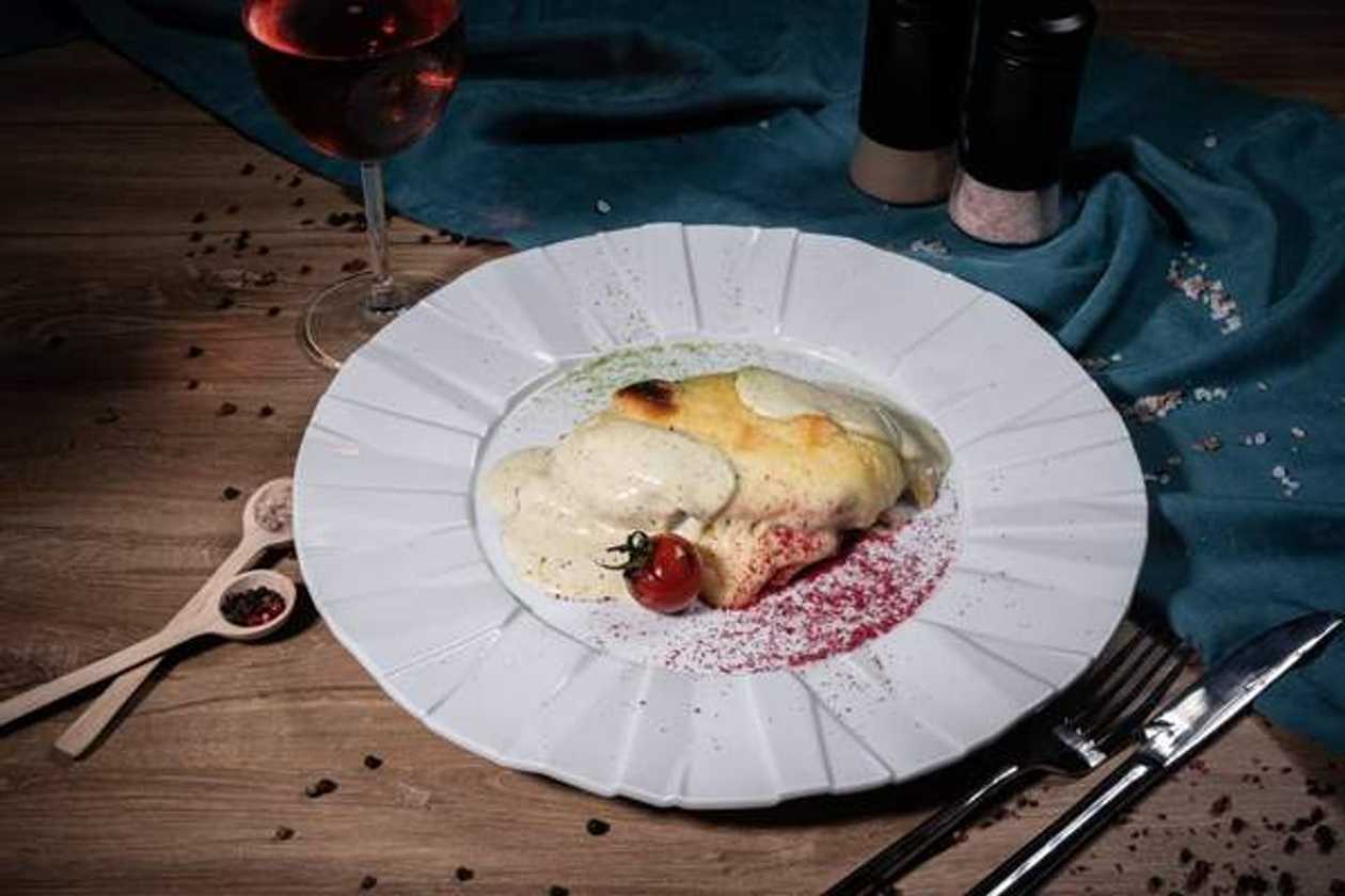 Chicken Caprese With Pesto Sauce