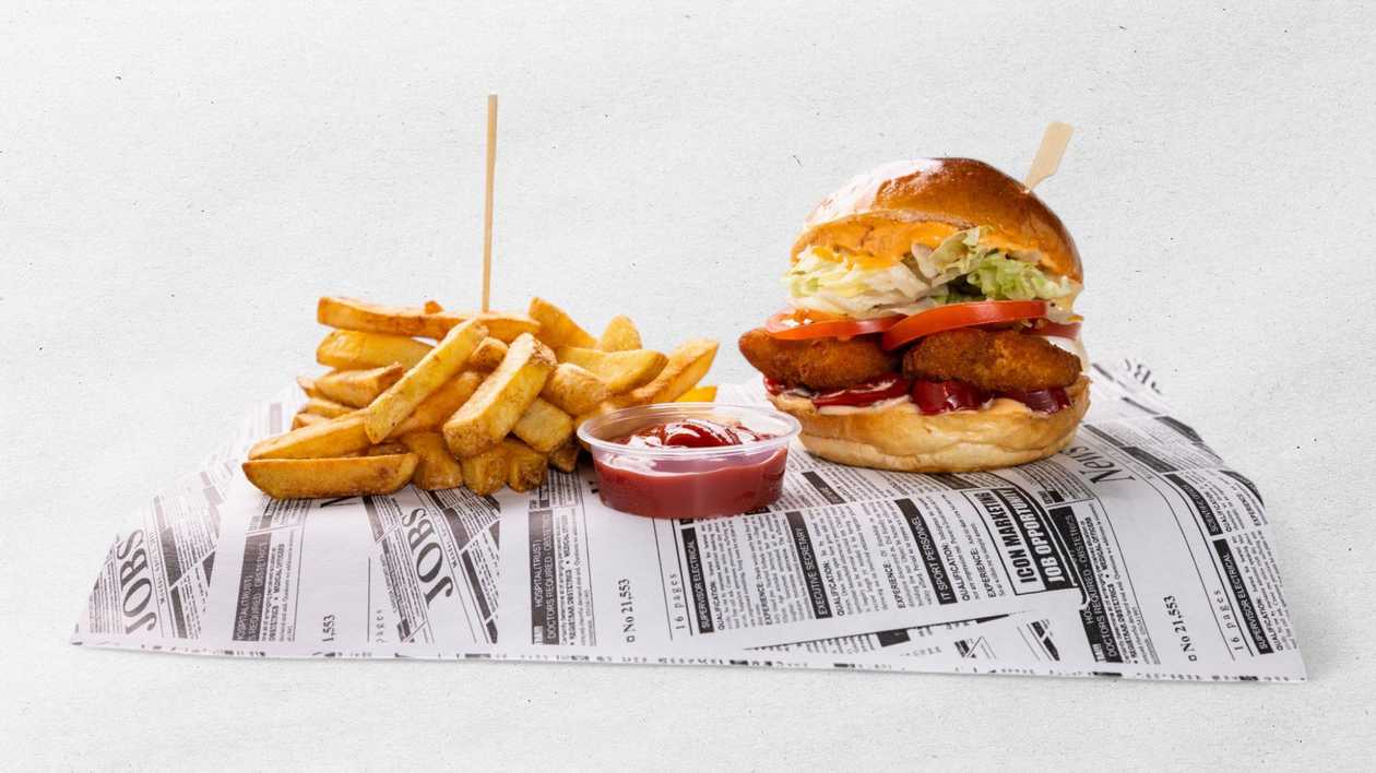 COMBO: CHIPOTTLE CHICK burger + fries + sauce