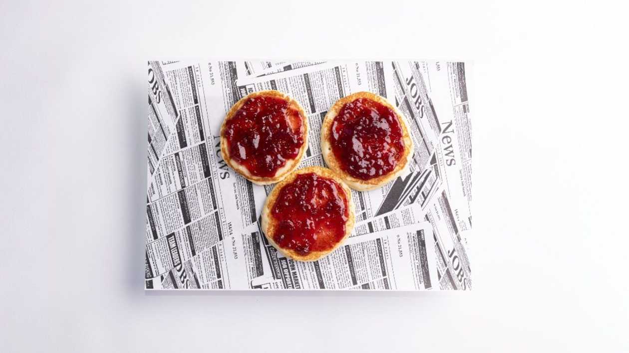 Pancakes with Cranberry Sauce