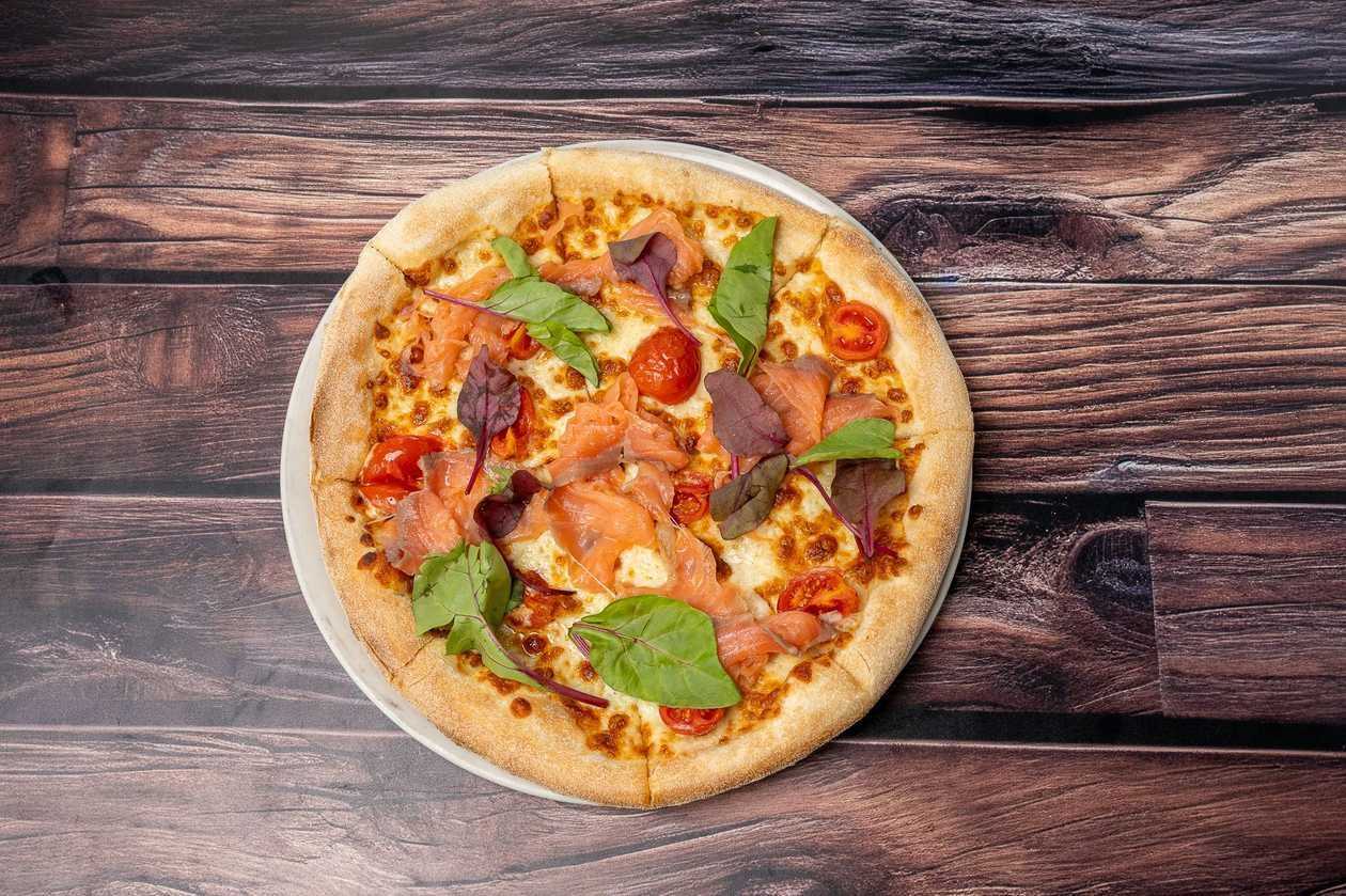 Smoked Salmon Pizza Biance