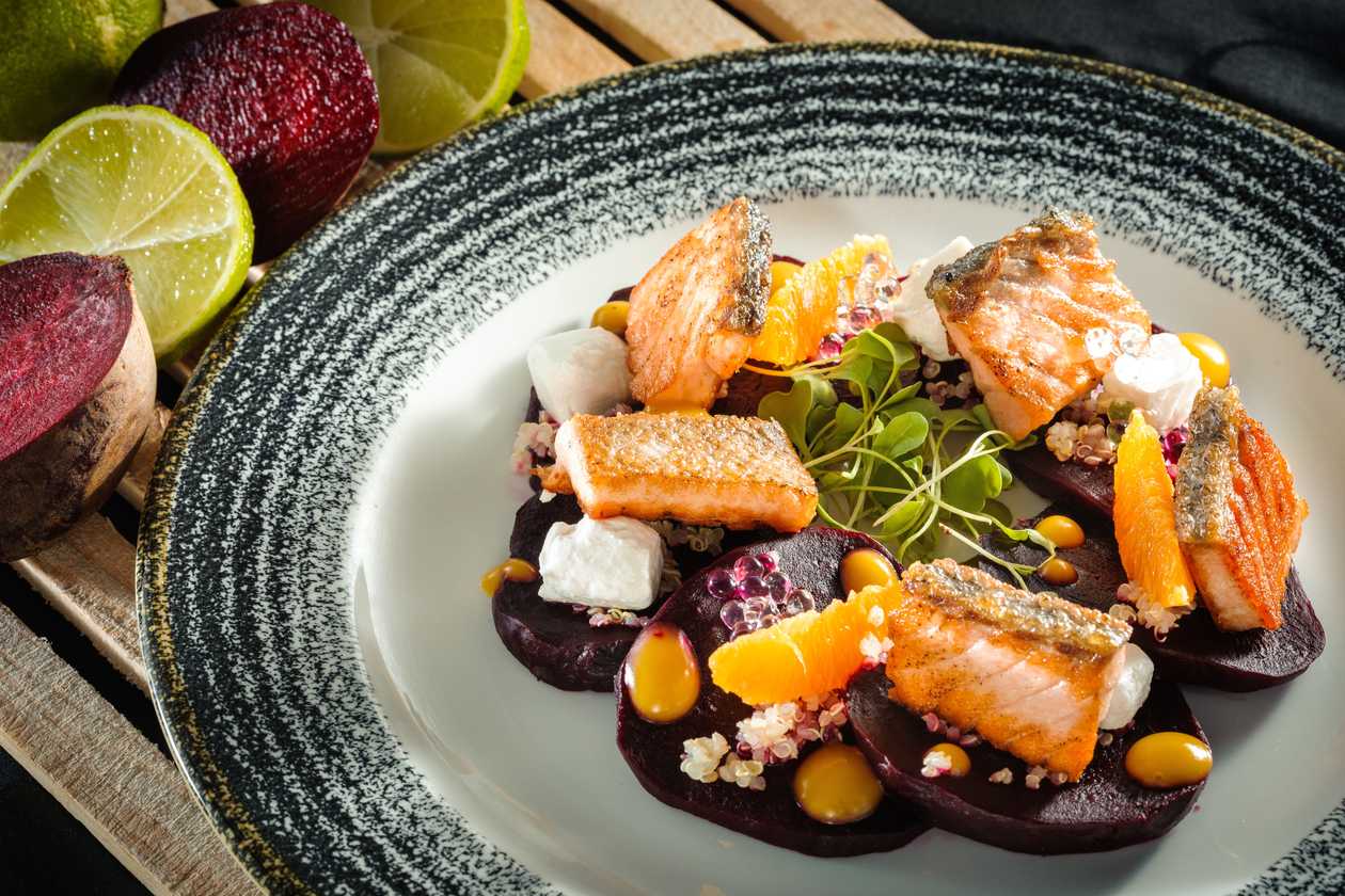 Baked salmon salad